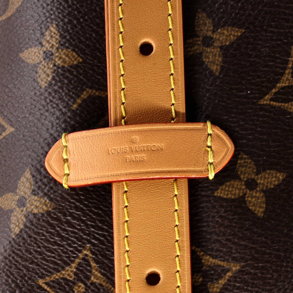 Louis Vuitton MM CarryAll Hobo Monogram Canvas - Picture 7 of 7